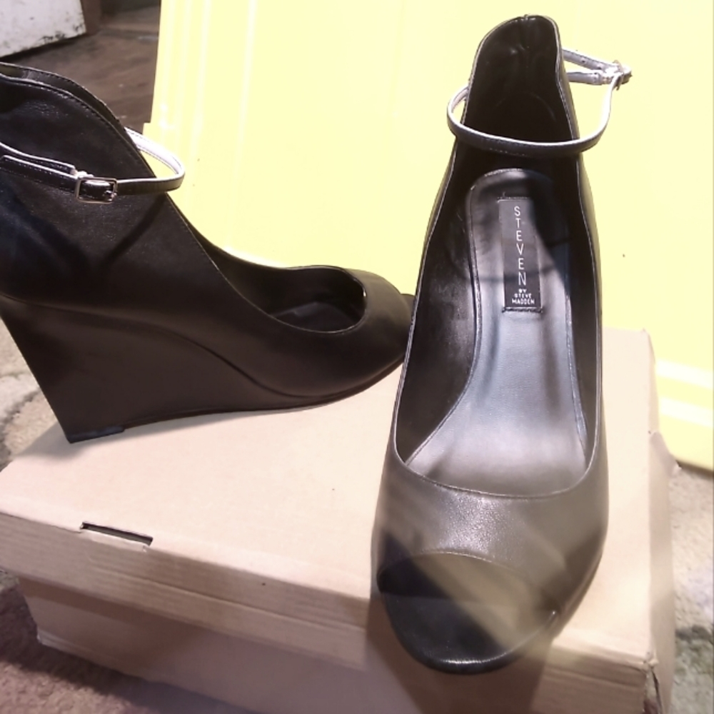 Steven by Steve Madden stiletto wedges